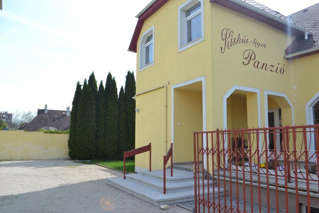 Kiskut Liget Pension Győr Exterior foto